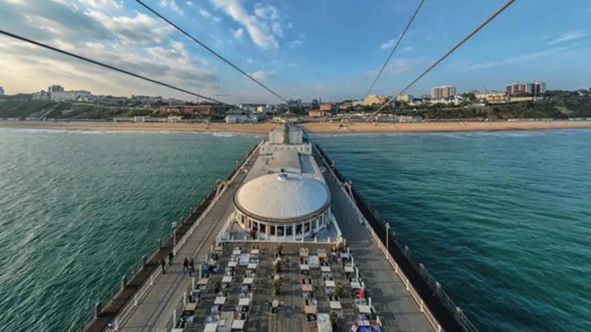 Flat-B, 4 Adults, 20 Mins To Beach, Netflix, Wifi, Sleeps 4 Adults Bournemouth Exteriör bild