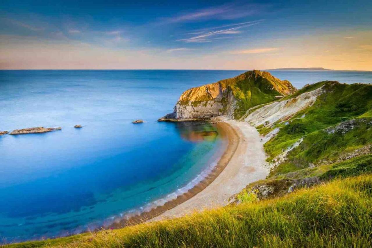 Flat-B, 4 Adults, 20 Mins To Beach, Netflix, Wifi, Sleeps 4 Adults Bournemouth Exteriör bild